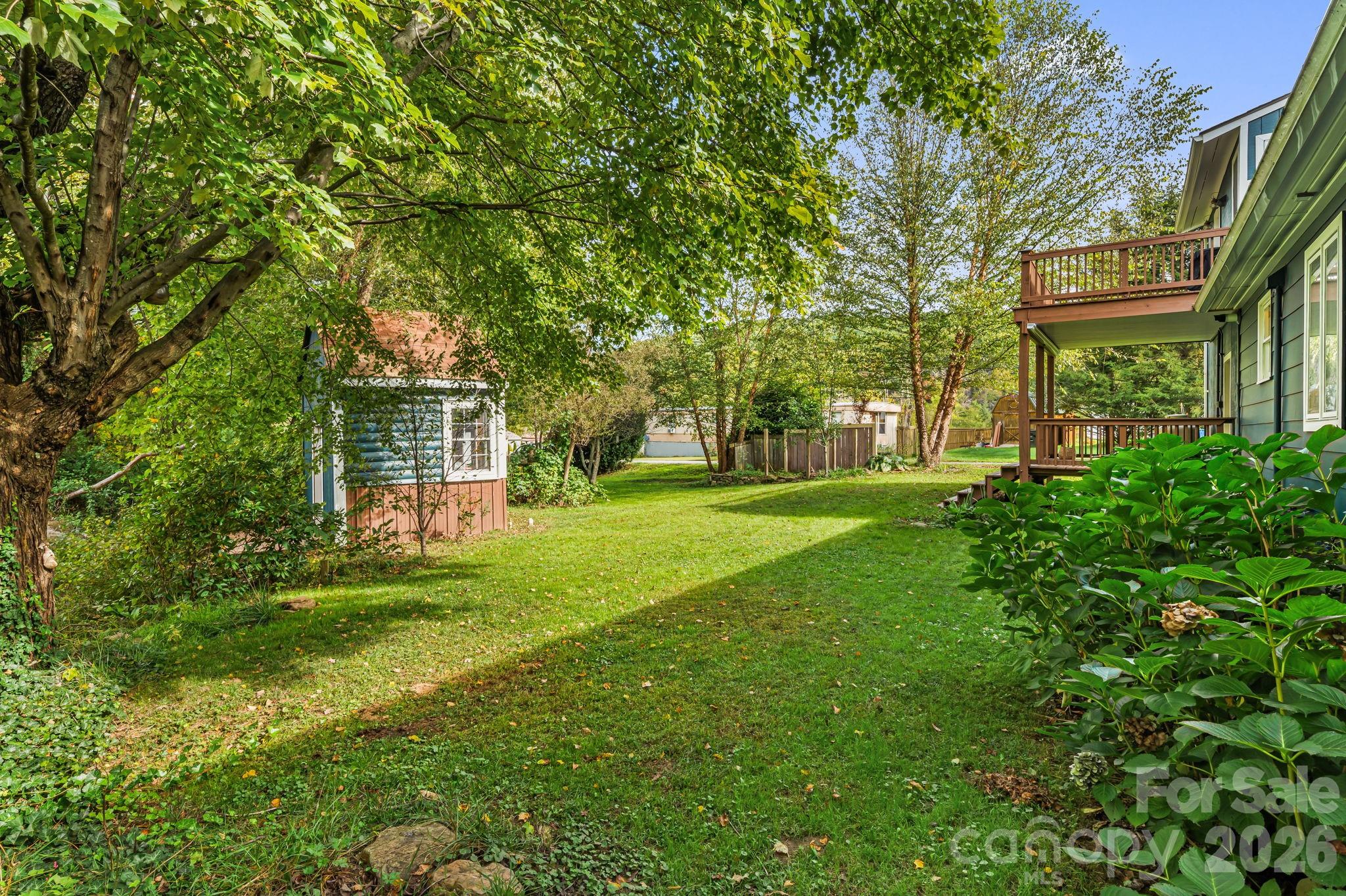 25 Pinewood Drive Waynesville NC 28786