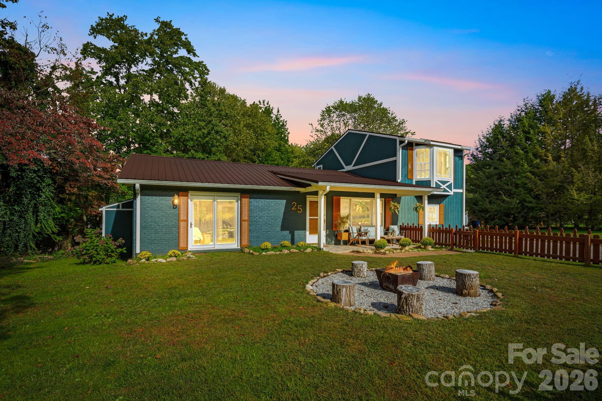 25 Pinewood Drive Waynesville NC 28786
