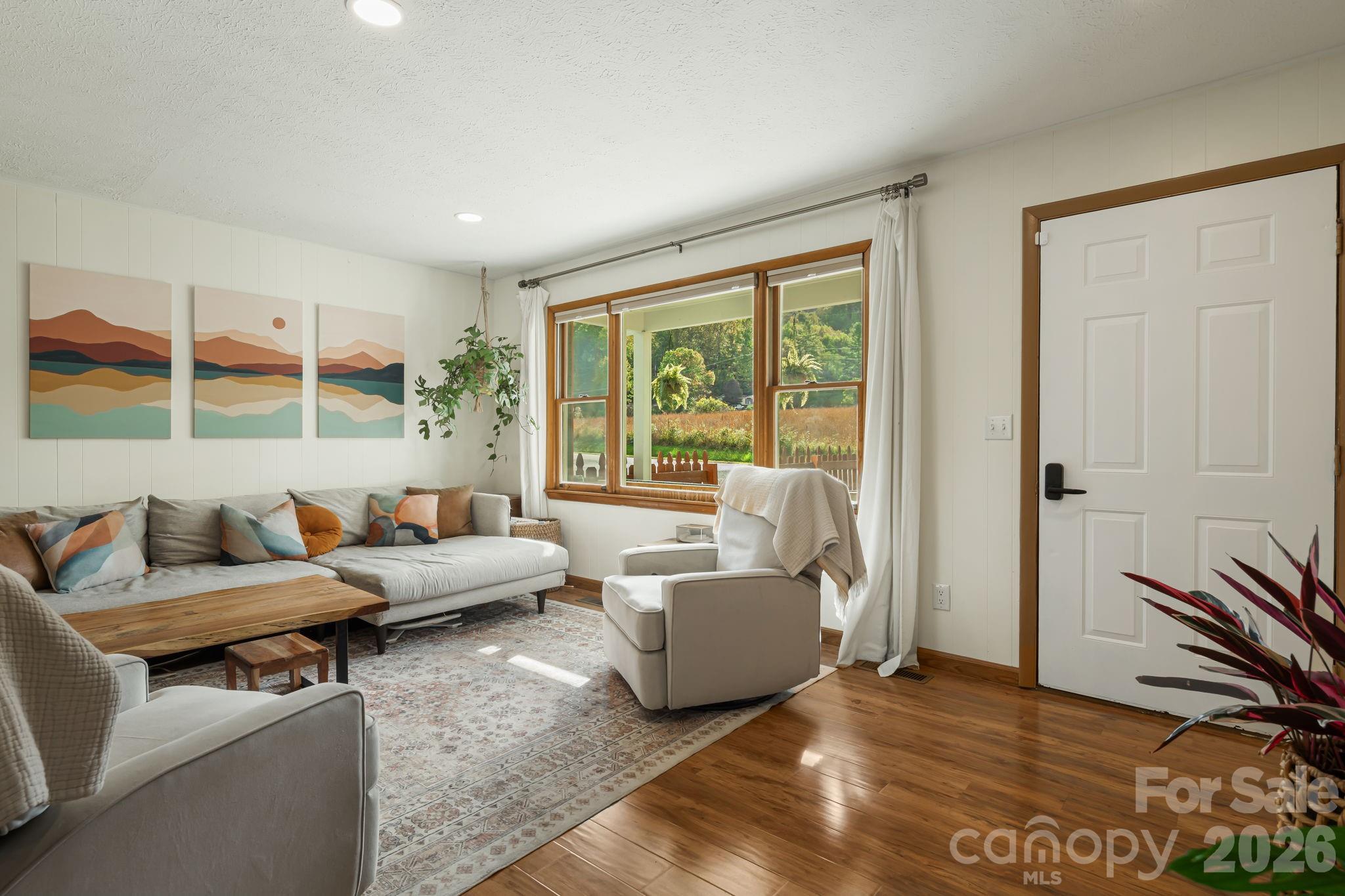 25 Pinewood Drive Waynesville NC 28786
