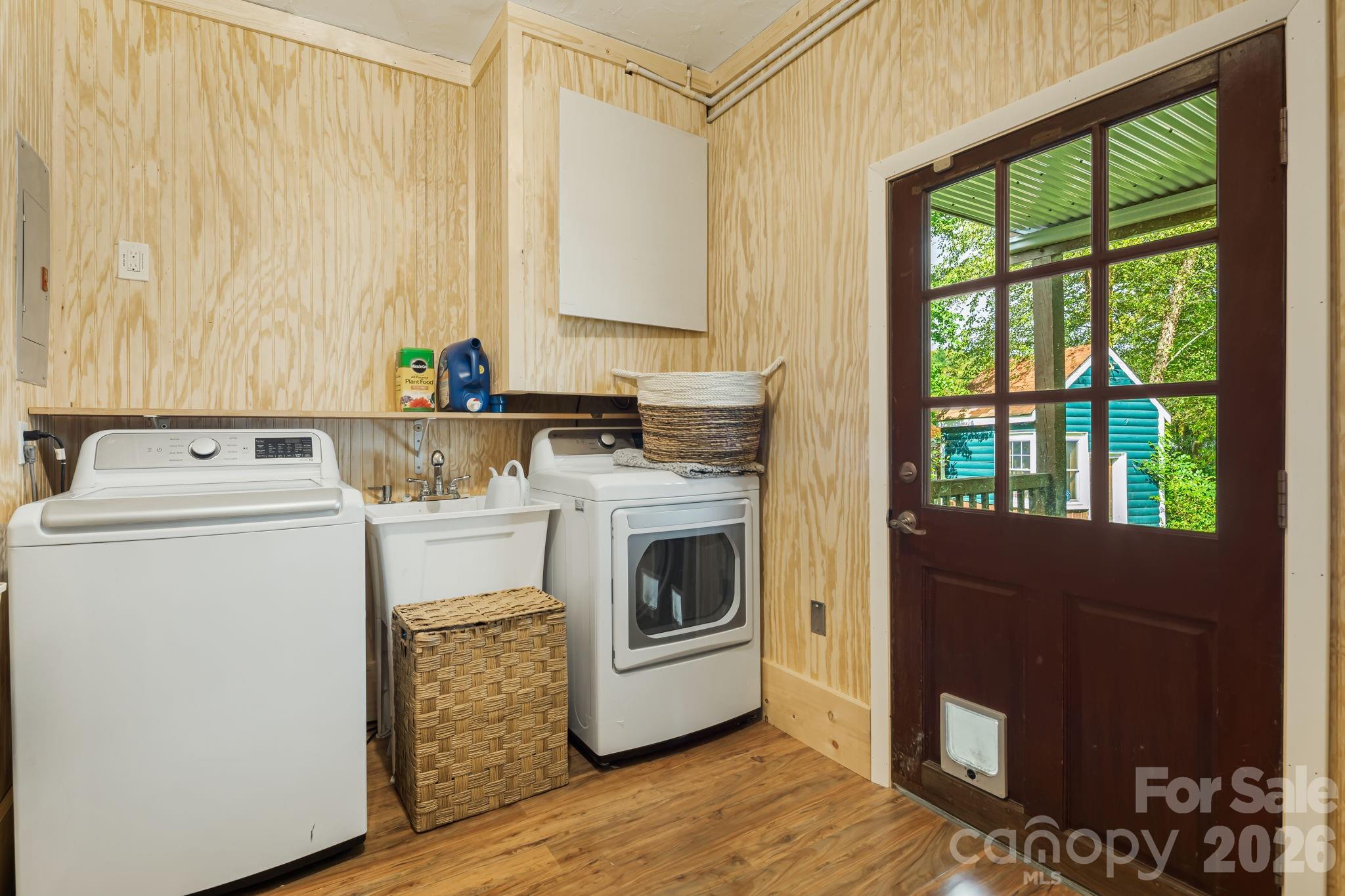 25 Pinewood Drive Waynesville NC 28786