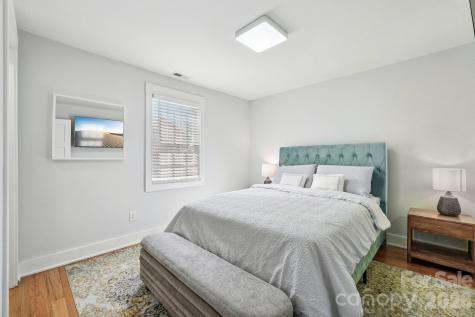 1821 Garibaldi Avenue Charlotte NC 28208