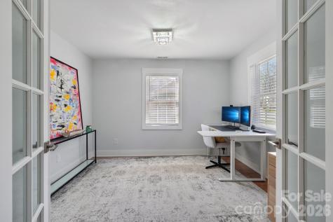1821 Garibaldi Avenue Charlotte NC 28208