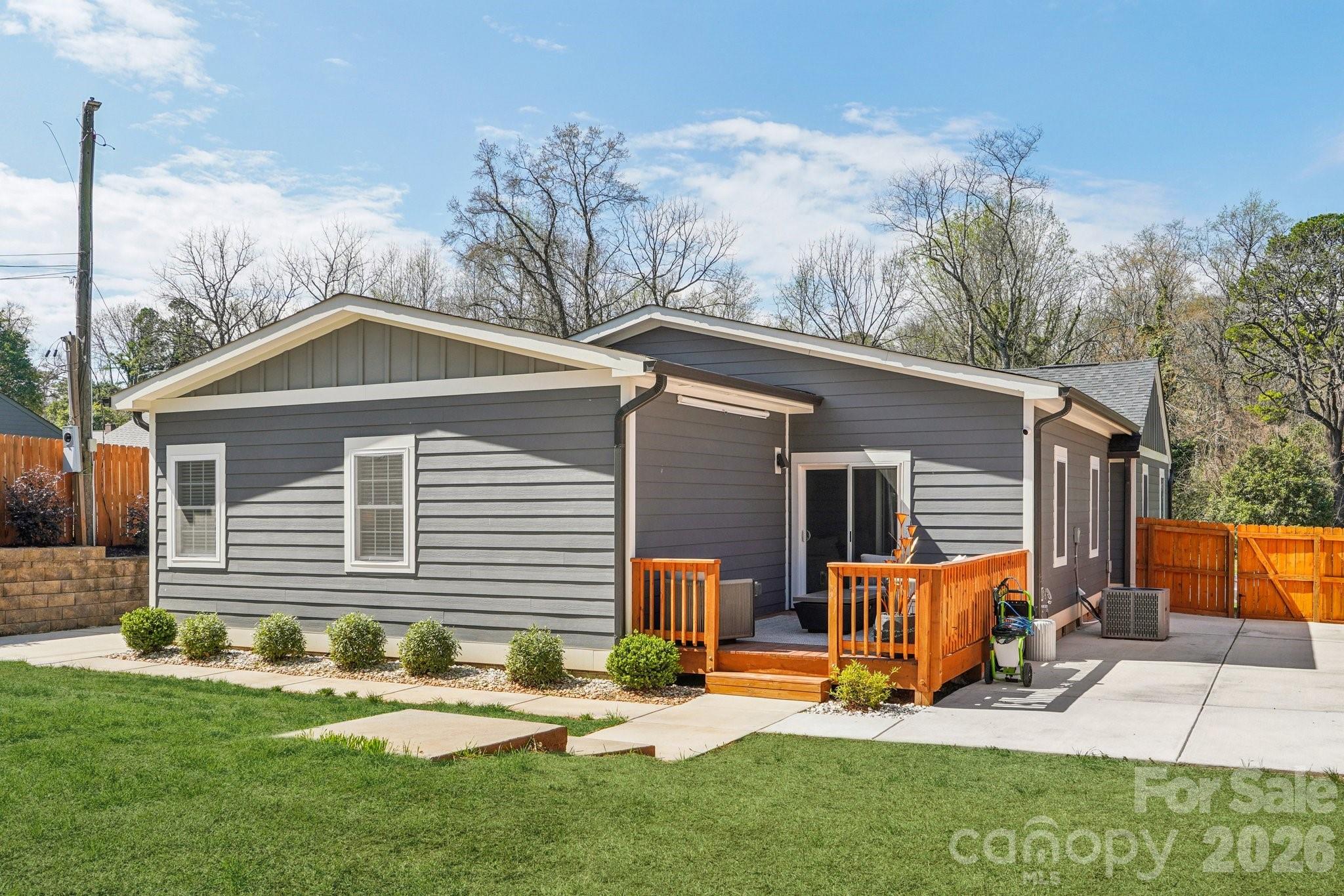 1821 Garibaldi Avenue Charlotte NC 28208