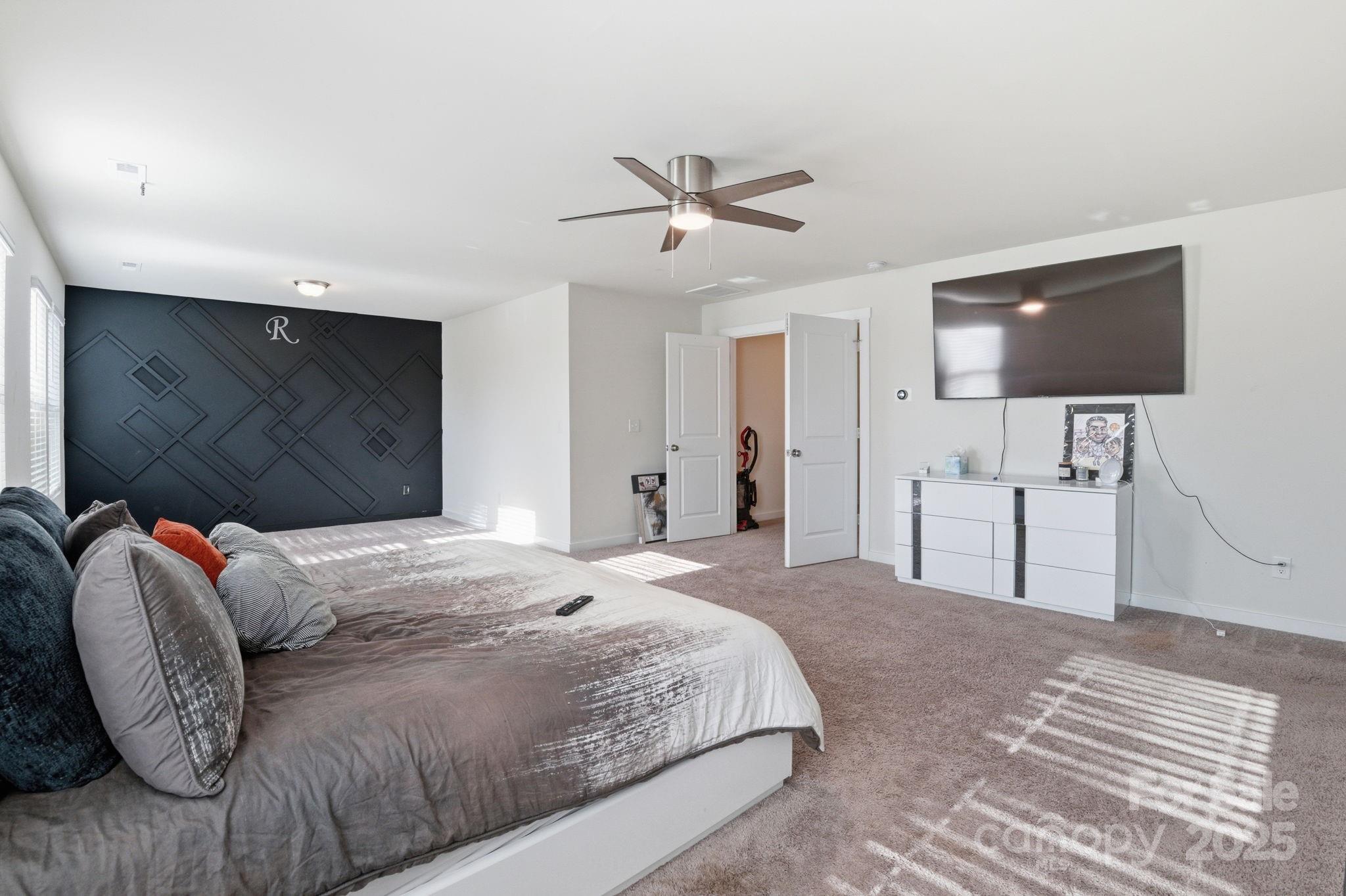 8220 Hudson Forest Drive Charlotte NC 28269