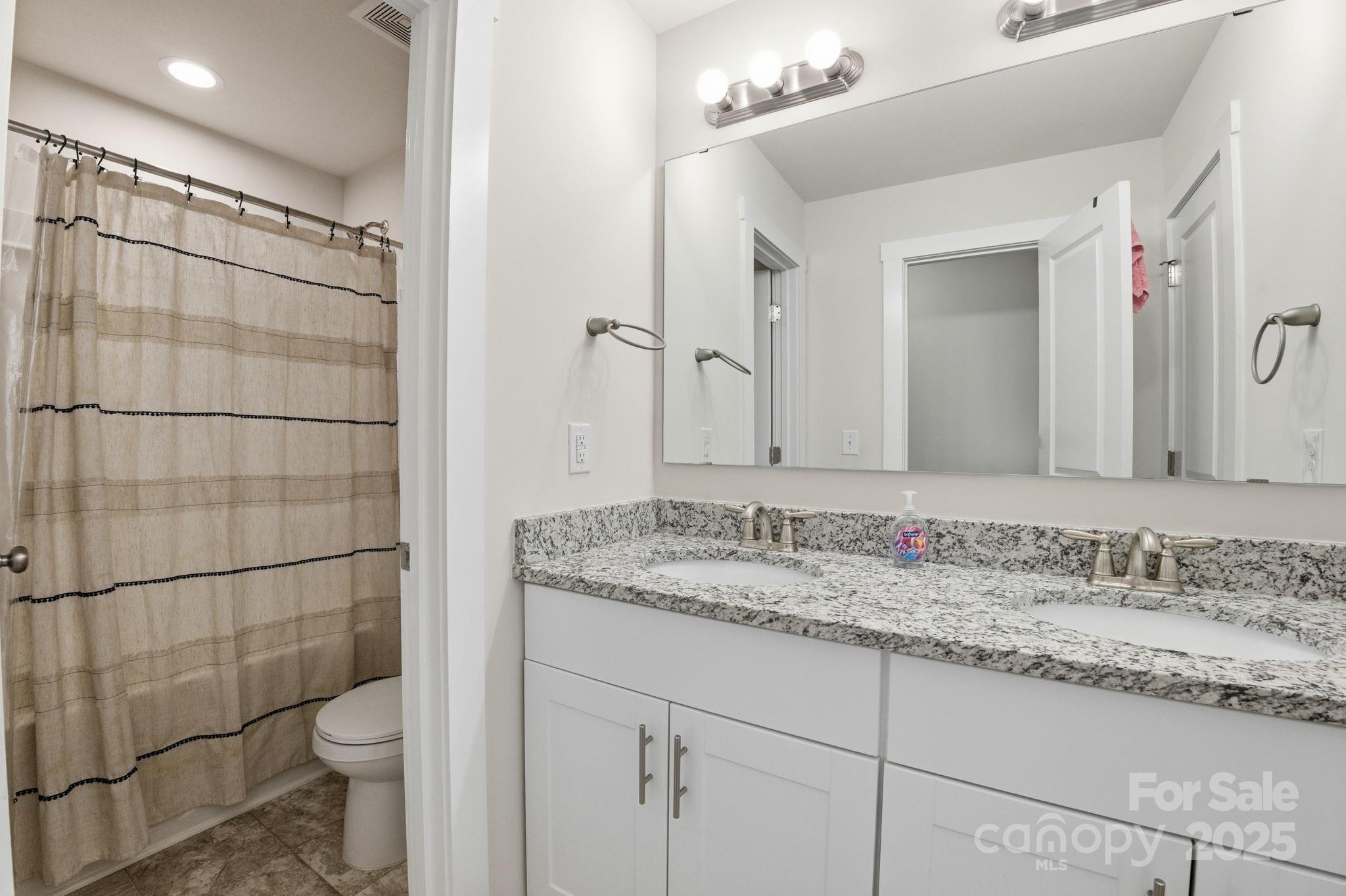 8220 Hudson Forest Drive Charlotte NC 28269