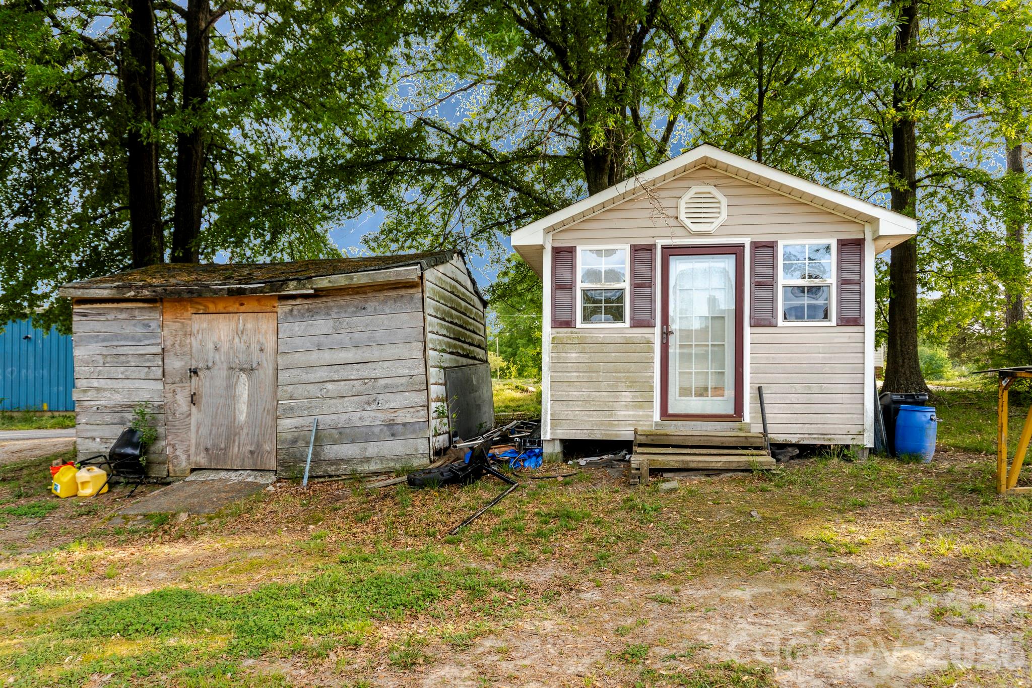416 E Washington Avenue Bessemer City NC 28016
