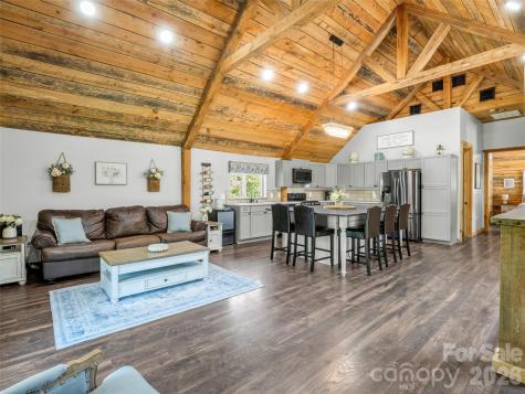400 Calhoun Trail Rutherfordton NC 28139