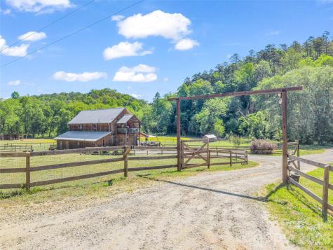 400 Calhoun Trail Rutherfordton NC 28139