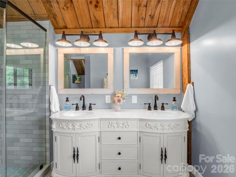 400 Calhoun Trail Rutherfordton NC 28139