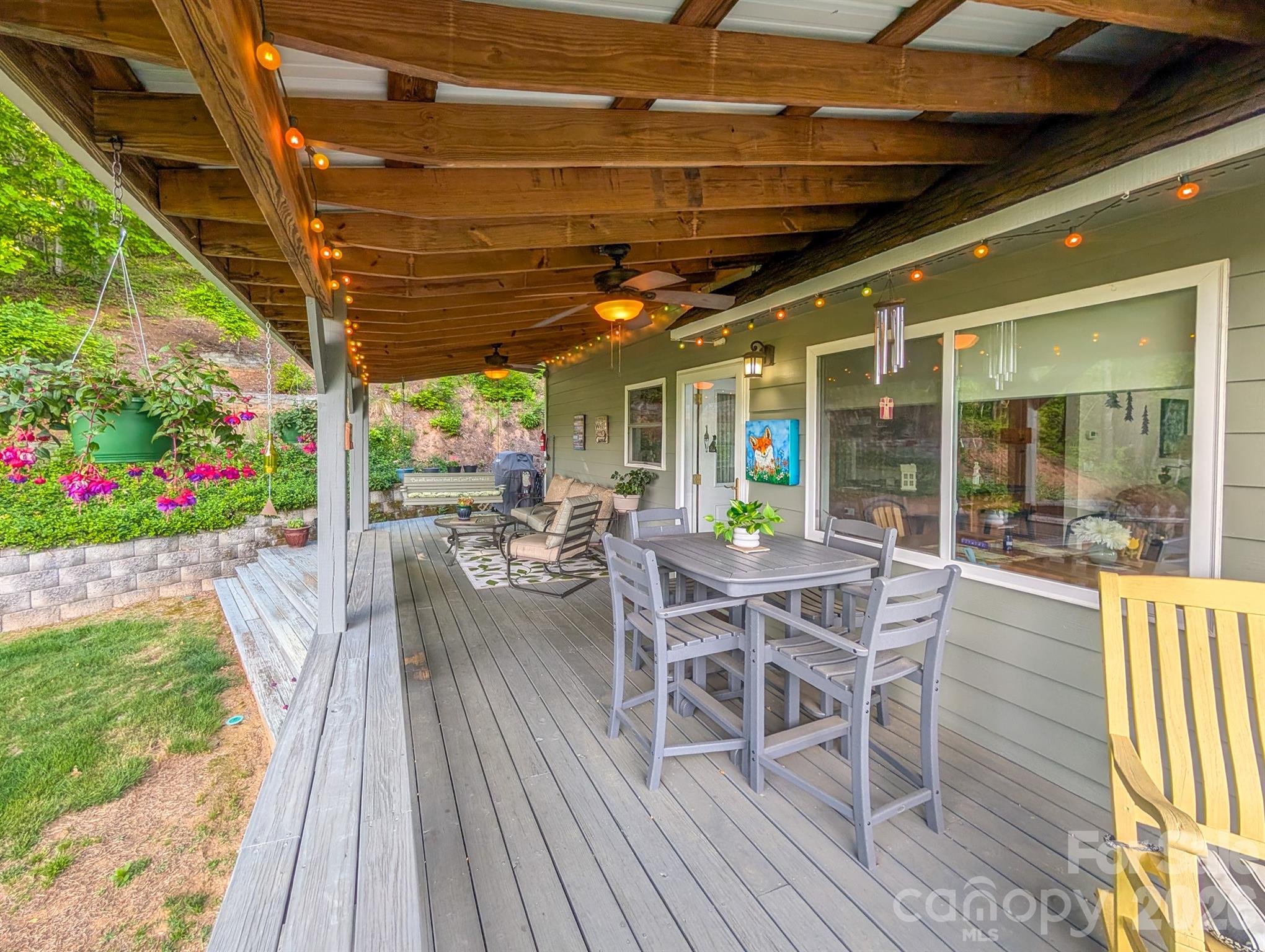 305 Majestic Mountain Drive Burnsville NC 28714