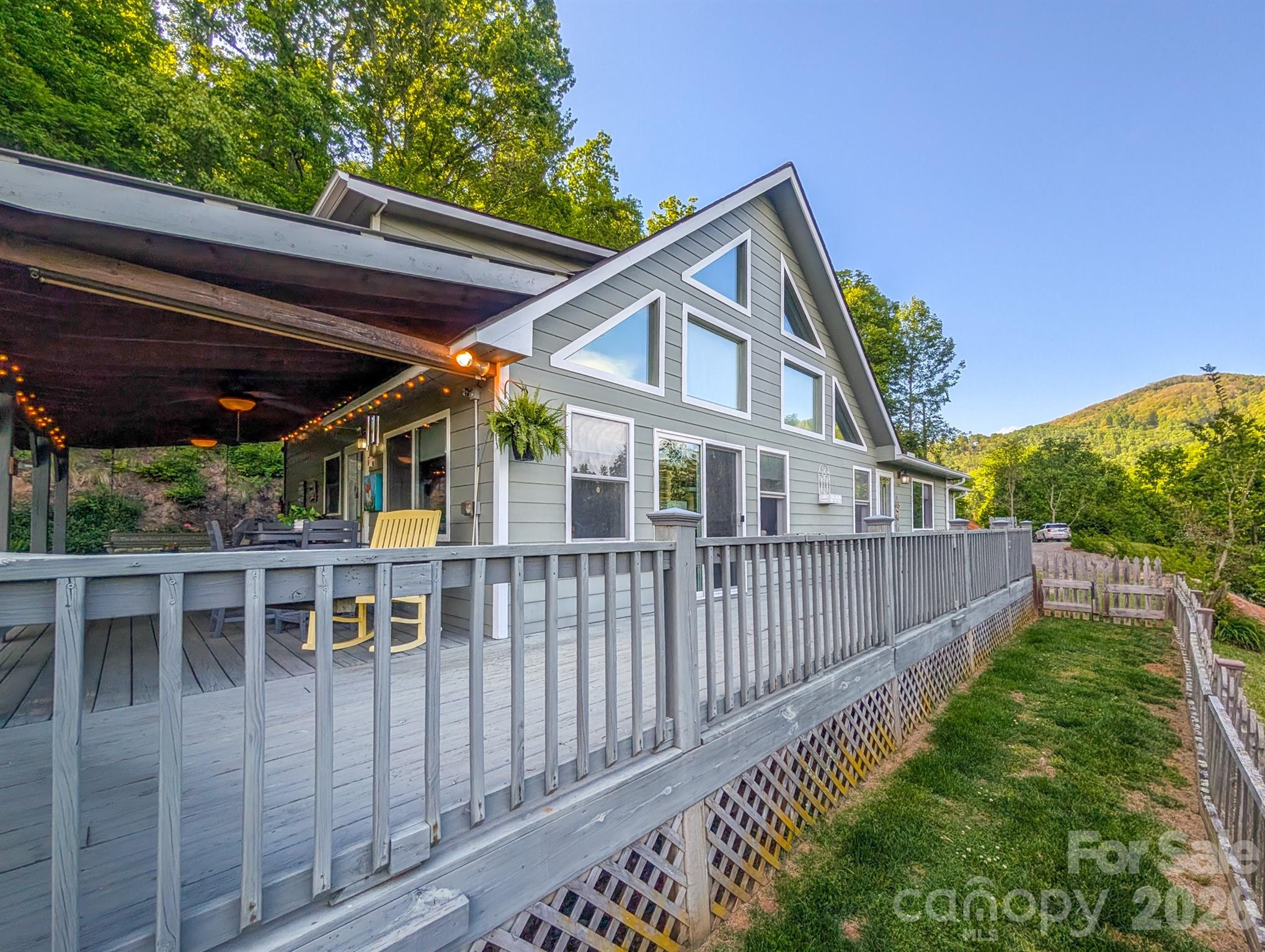 305 Majestic Mountain Drive Burnsville NC 28714