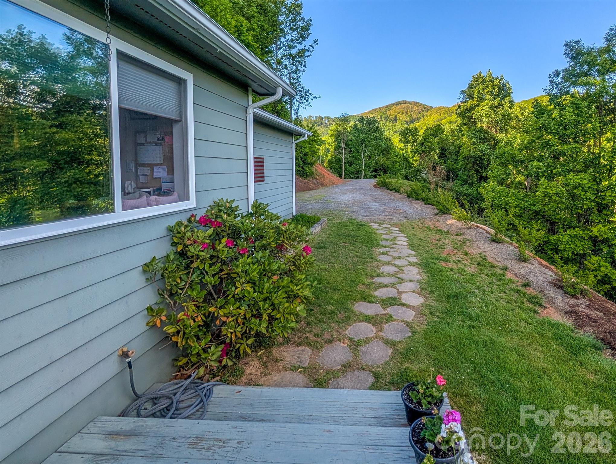 305 Majestic Mountain Drive Burnsville NC 28714