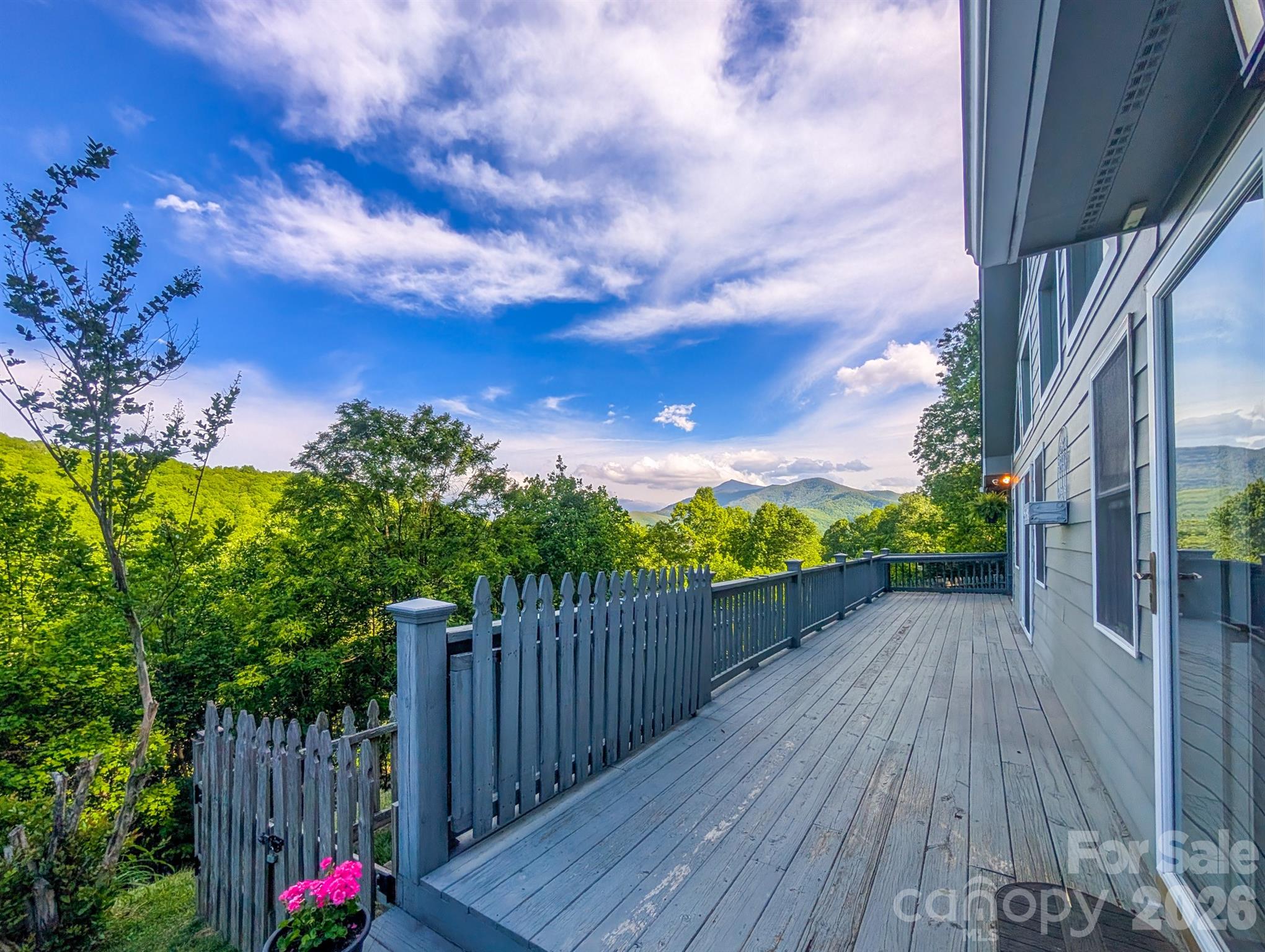 305 Majestic Mountain Drive Burnsville NC 28714