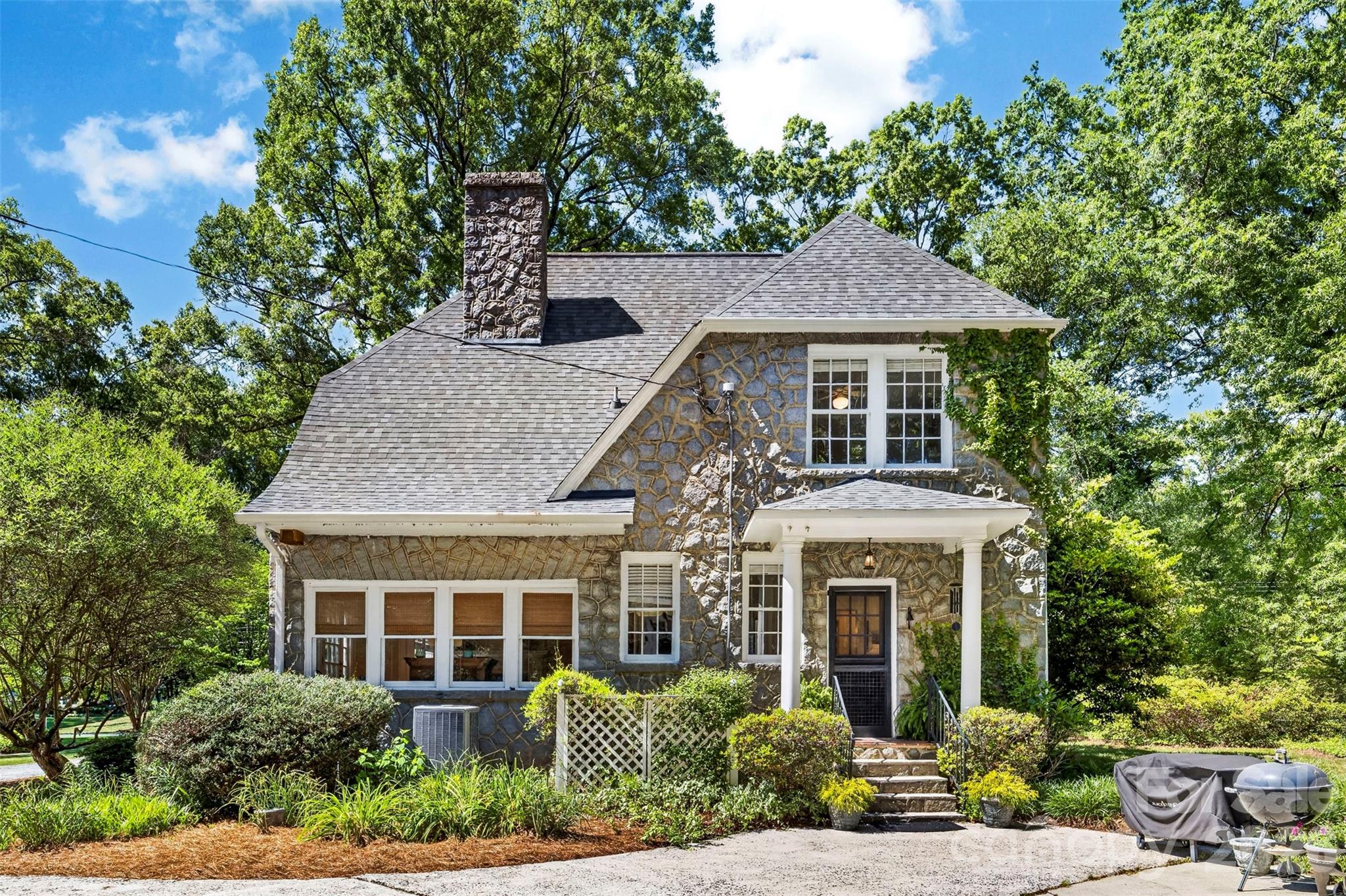 1211 S Belvedere Avenue Gastonia NC 28054