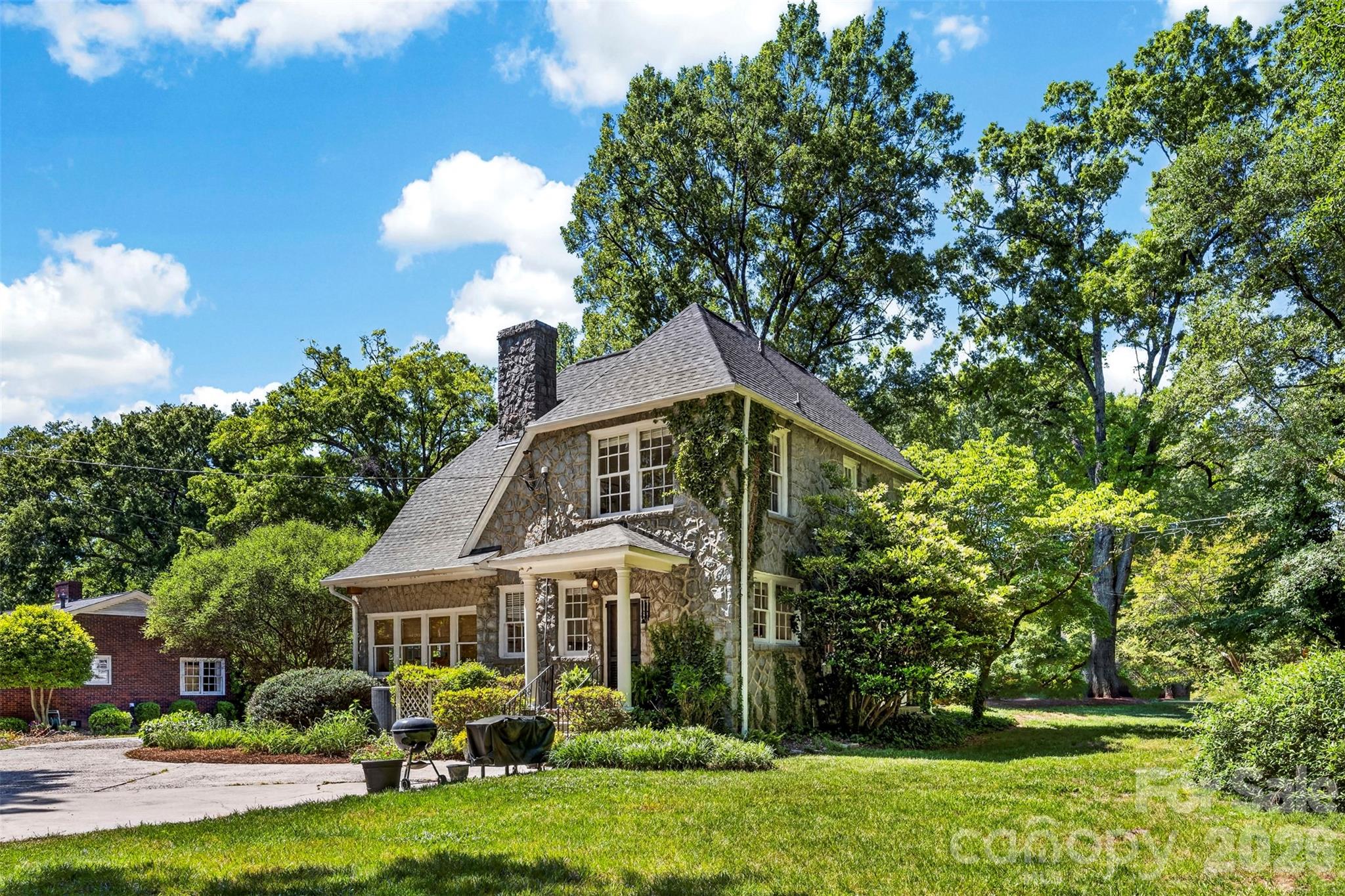 1211 S Belvedere Avenue Gastonia NC 28054