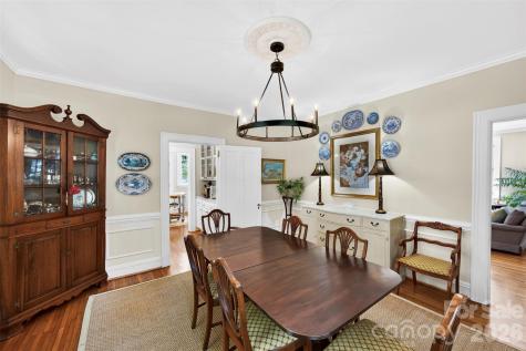 1211 S Belvedere Avenue Gastonia NC 28054