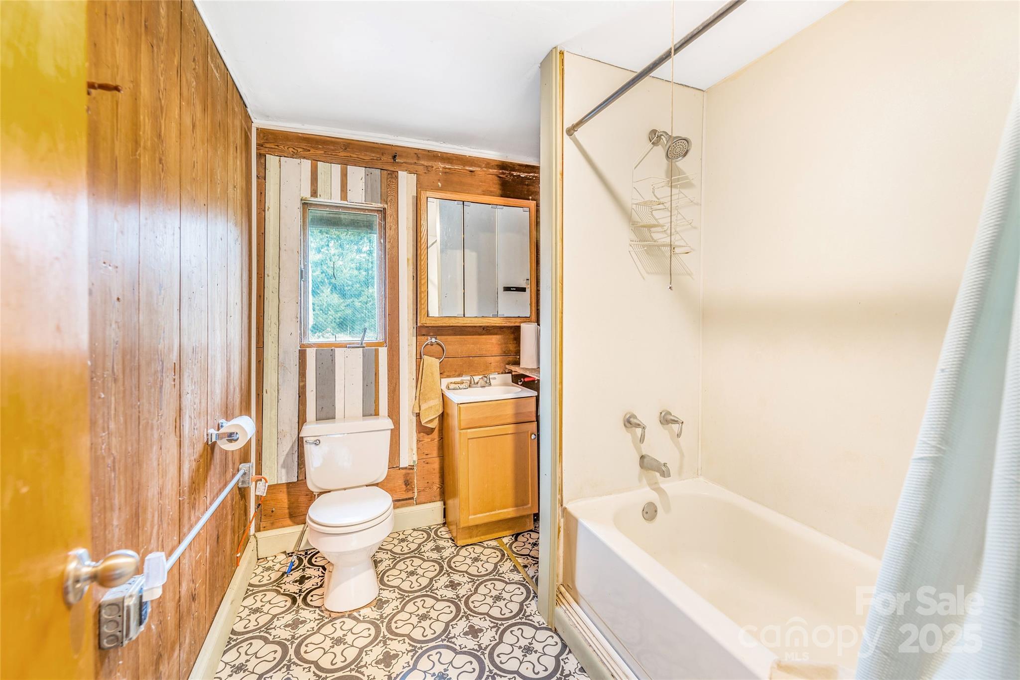 1 Mustang Drive Leicester NC 28748