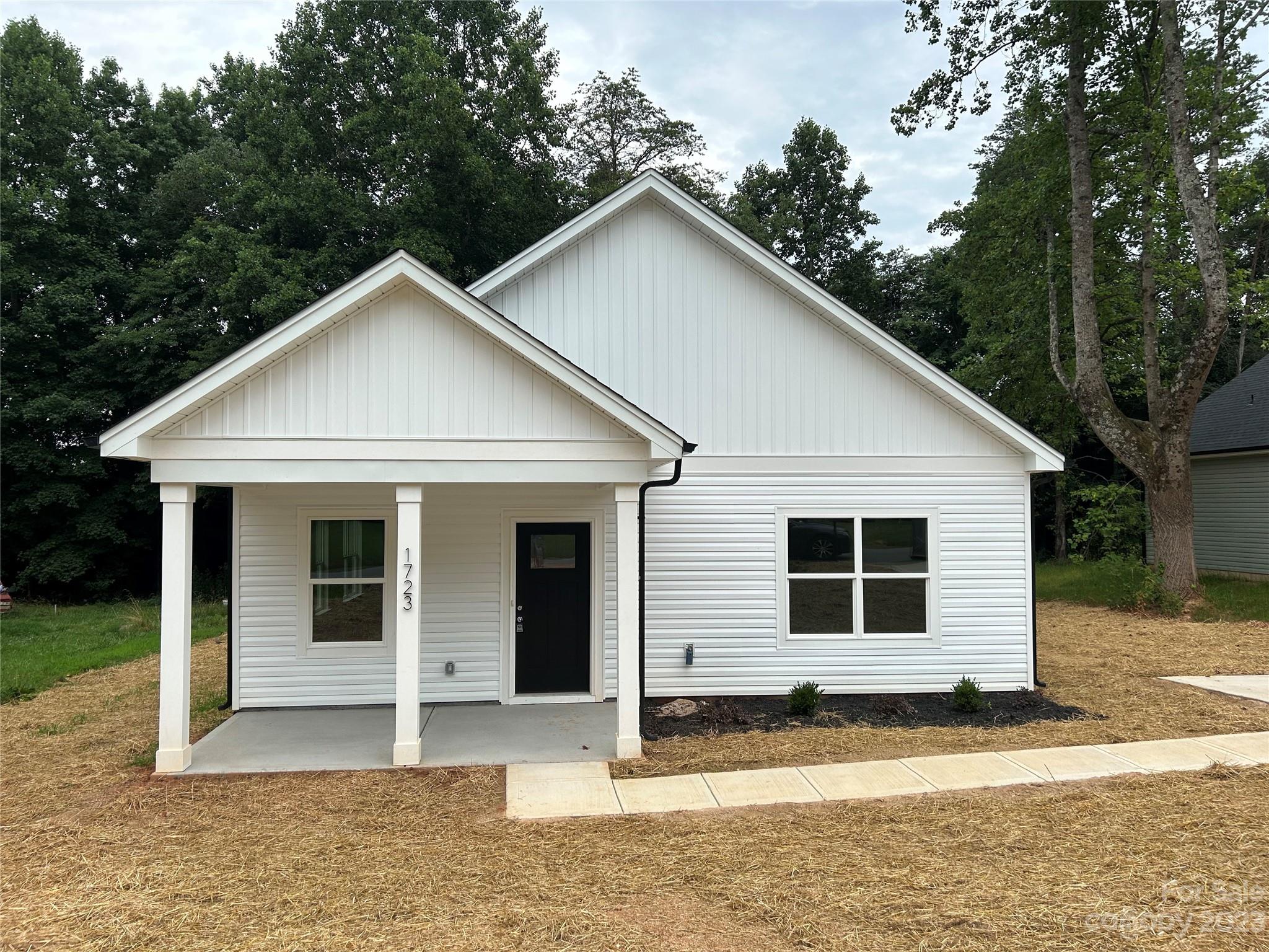 1723 Lakeview Drive Statesville NC 28677