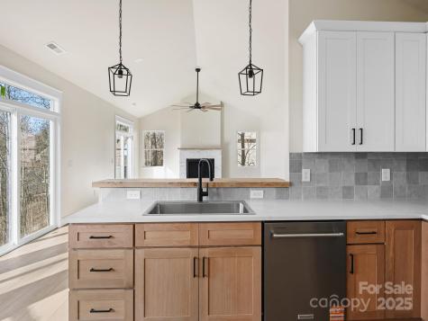 296 Carriage Summitt Way Hendersonville NC 28791