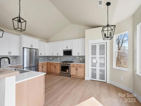 296 Carriage Summitt Way Hendersonville NC 28791