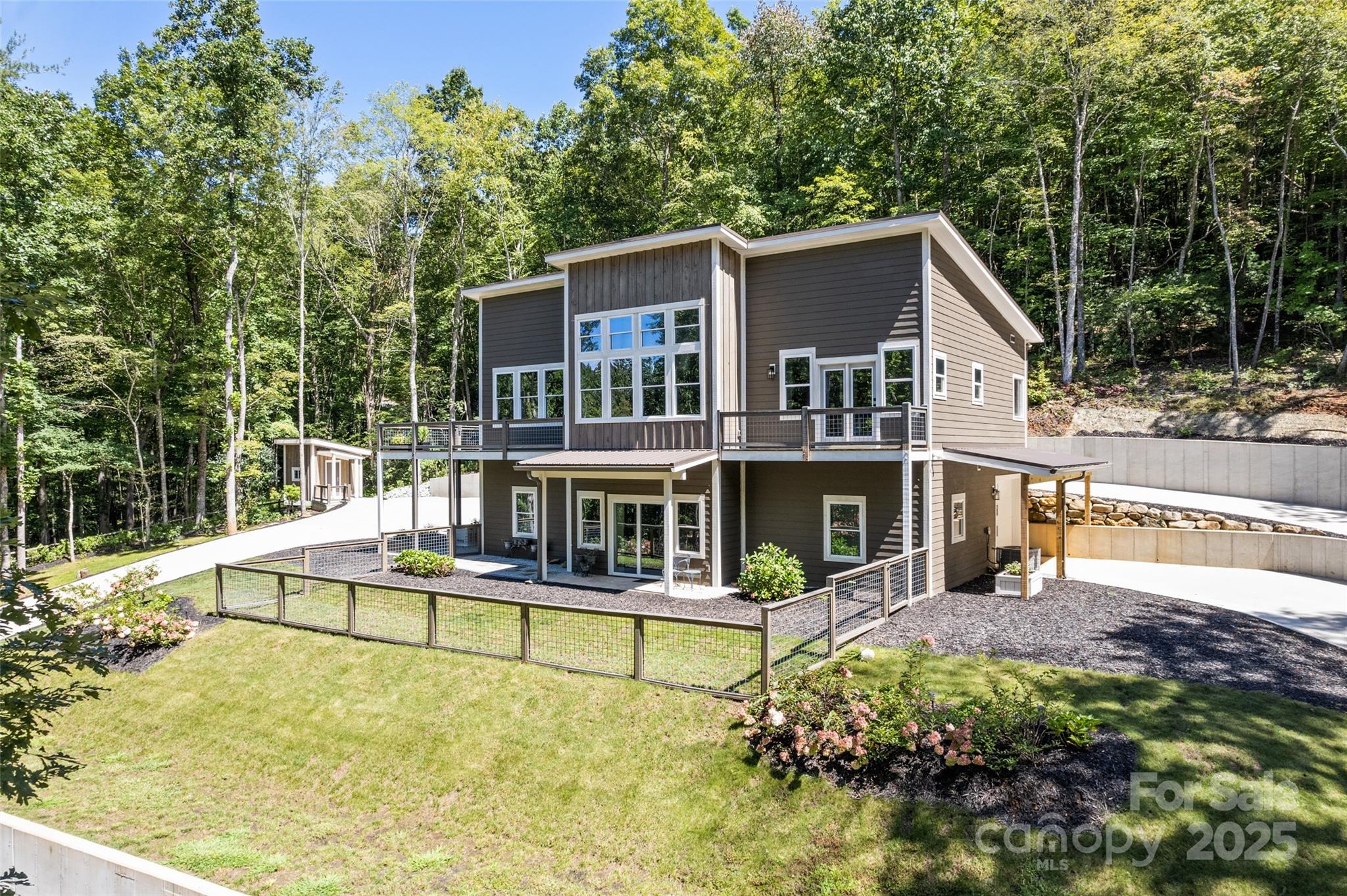 1185 Wallalieu Road Otto NC 28763