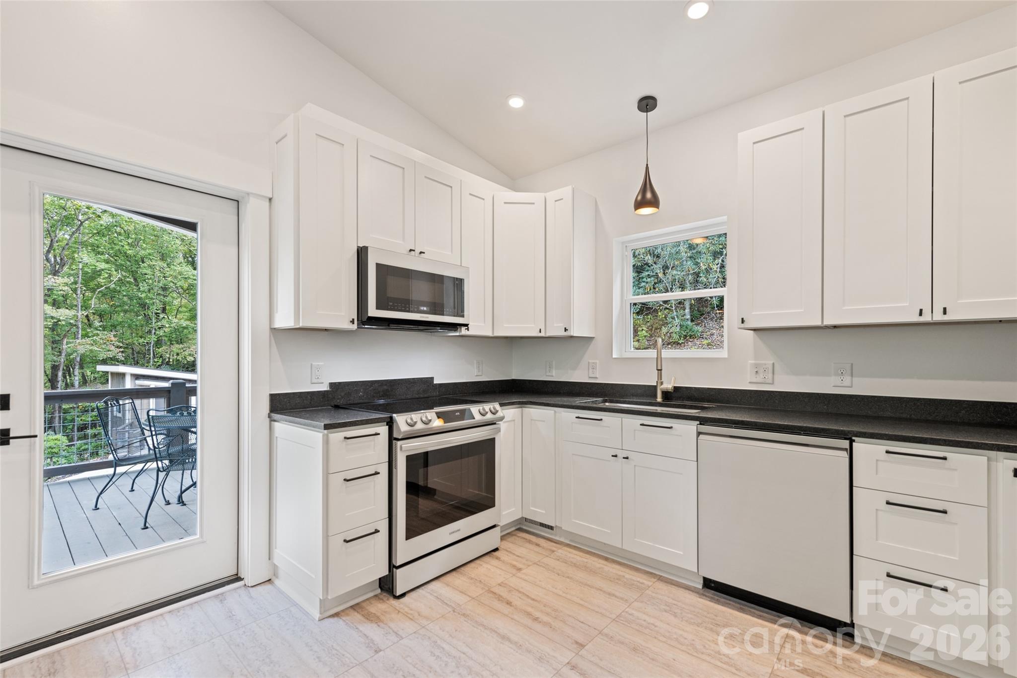 1185 Wallalieu Road Otto NC 28763