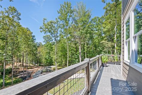 1185 Wallalieu Road Otto NC 28763