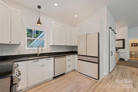 1185 Wallalieu Road Otto NC 28763