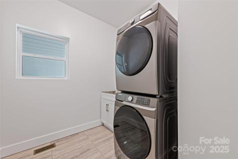 1185 Wallalieu Road Otto NC 28763