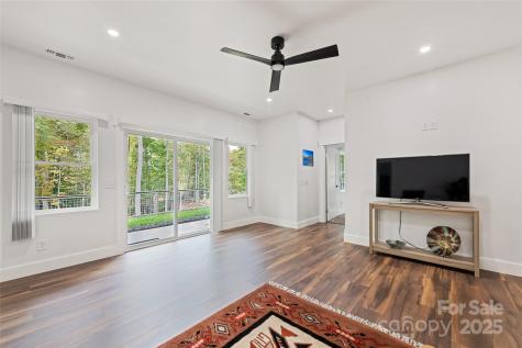 1185 Wallalieu Road Otto NC 28763