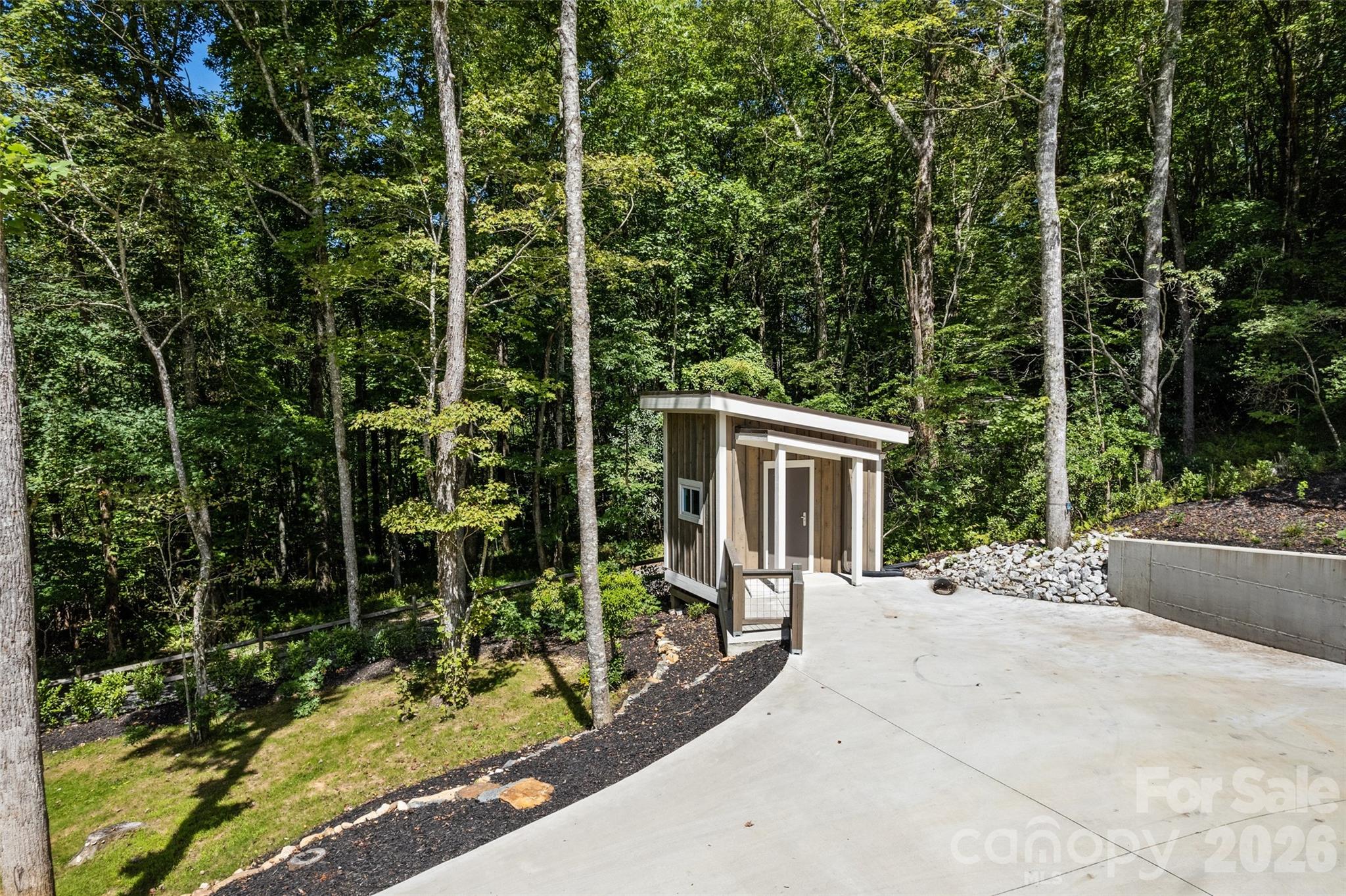 1185 Wallalieu Road Otto NC 28763