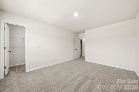 2209 Lilium Drive Charlotte NC 28216