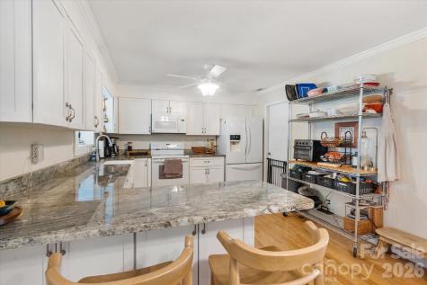 180 Fisher Road Brevard NC 28712