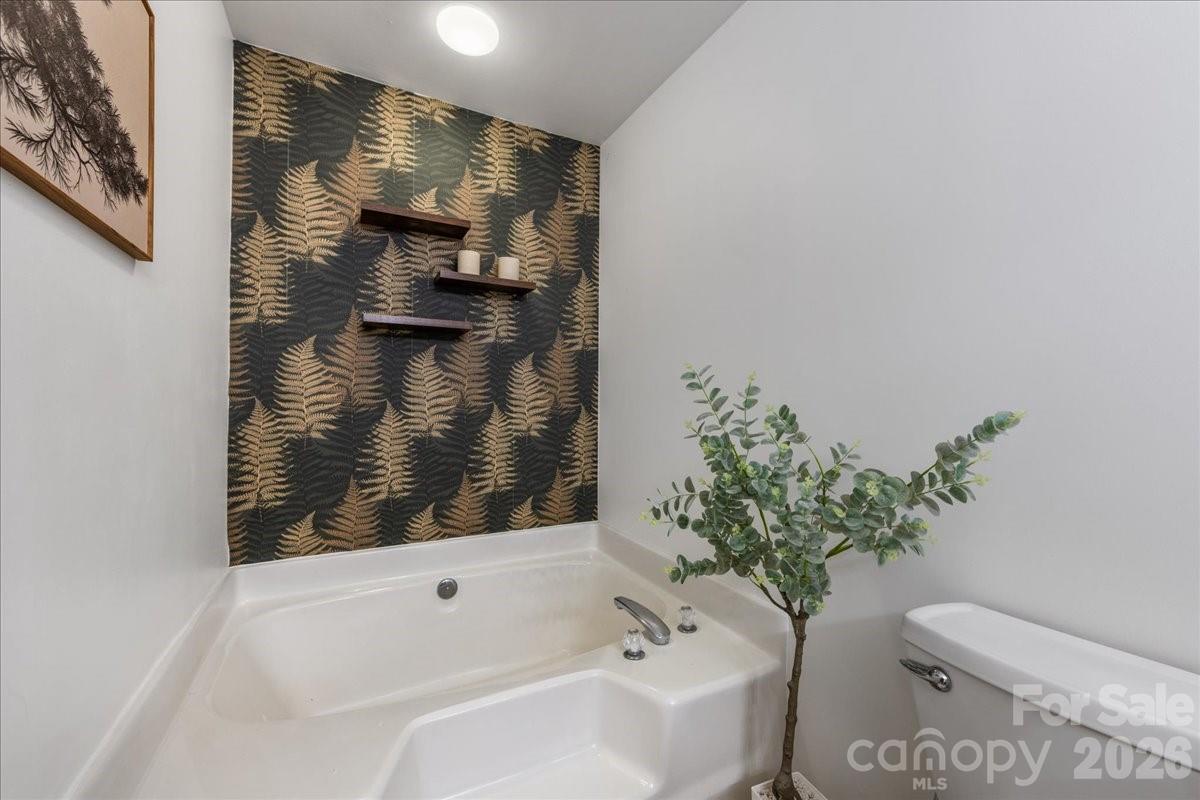 9627 Brookmere Lane Charlotte NC 28214
