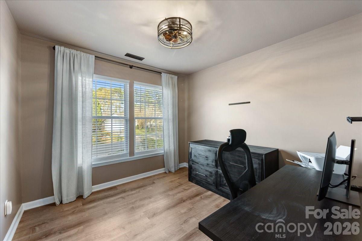 9627 Brookmere Lane Charlotte NC 28214