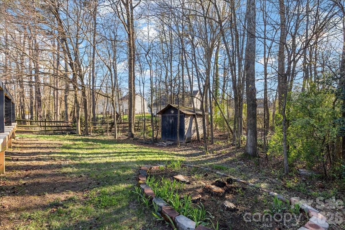 9627 Brookmere Lane Charlotte NC 28214