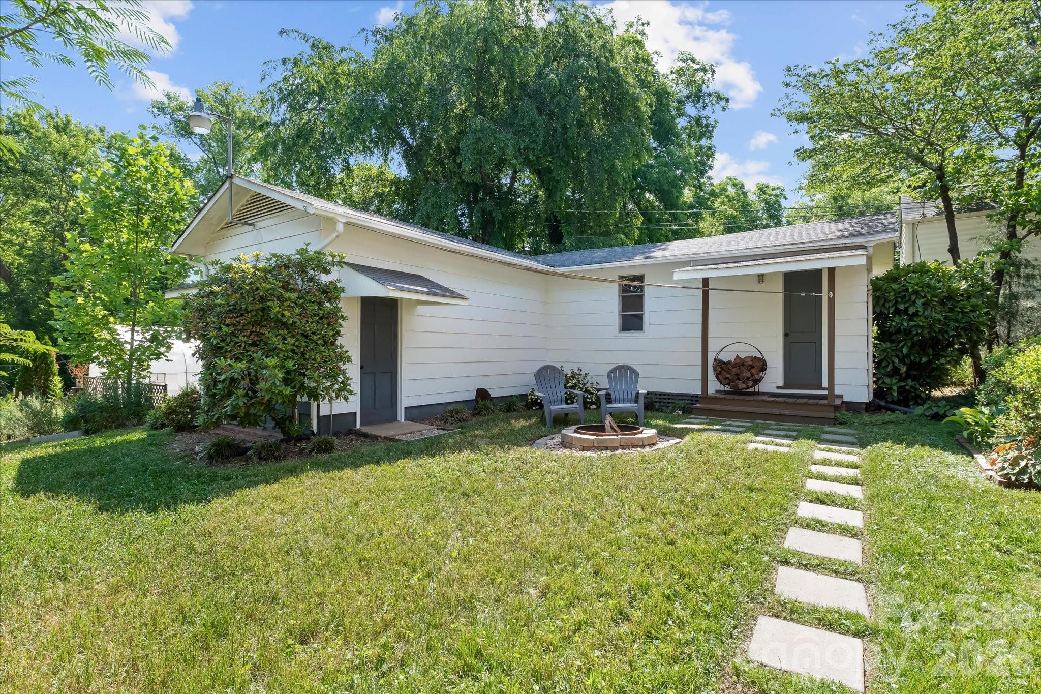 354 N Bost Street Statesville NC 28677
