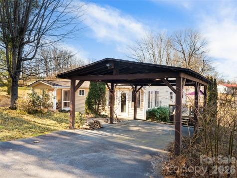 44 Presbyterian Church Road Mills River NC 28759