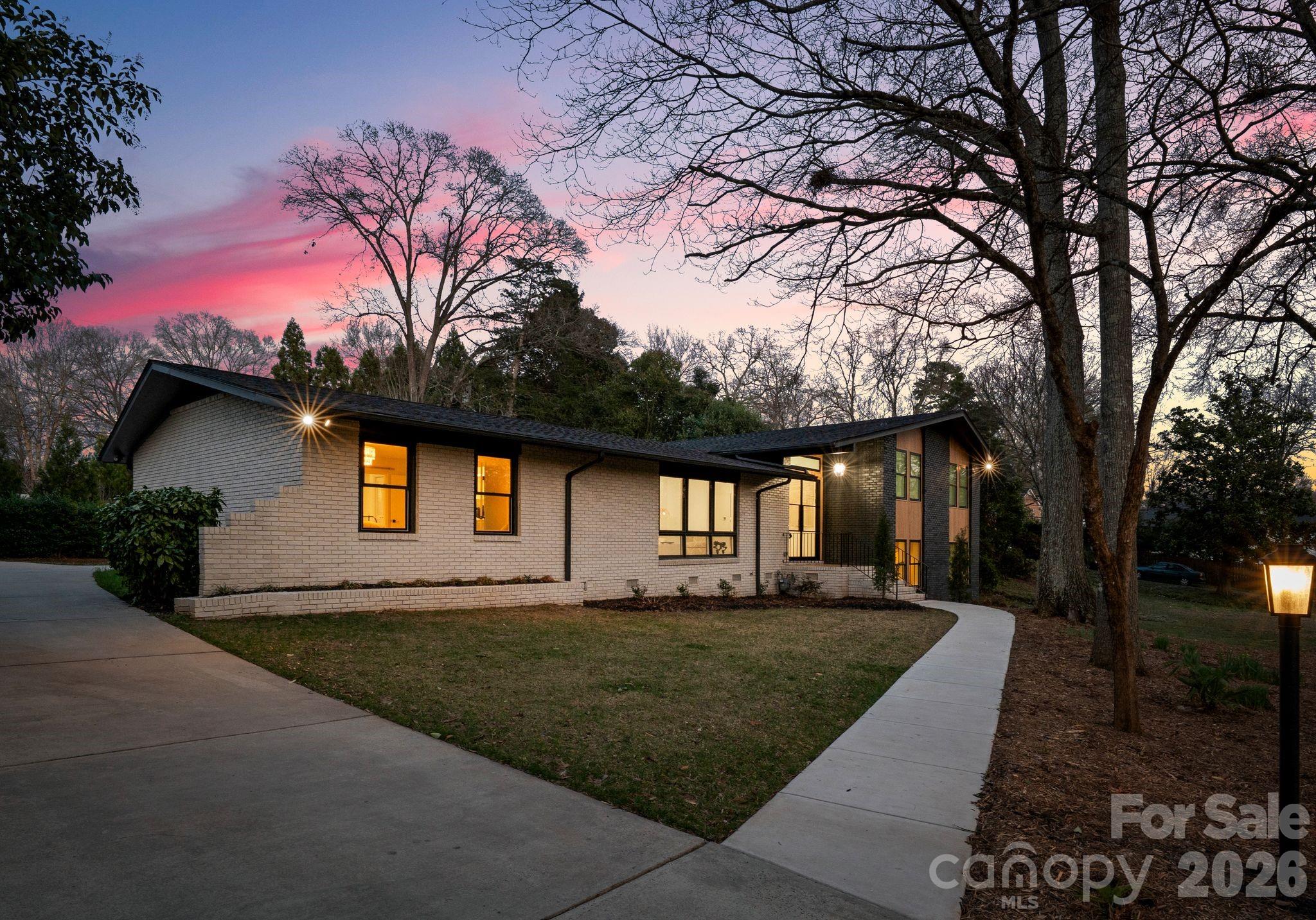 823 Wingrave Drive Charlotte NC 28270