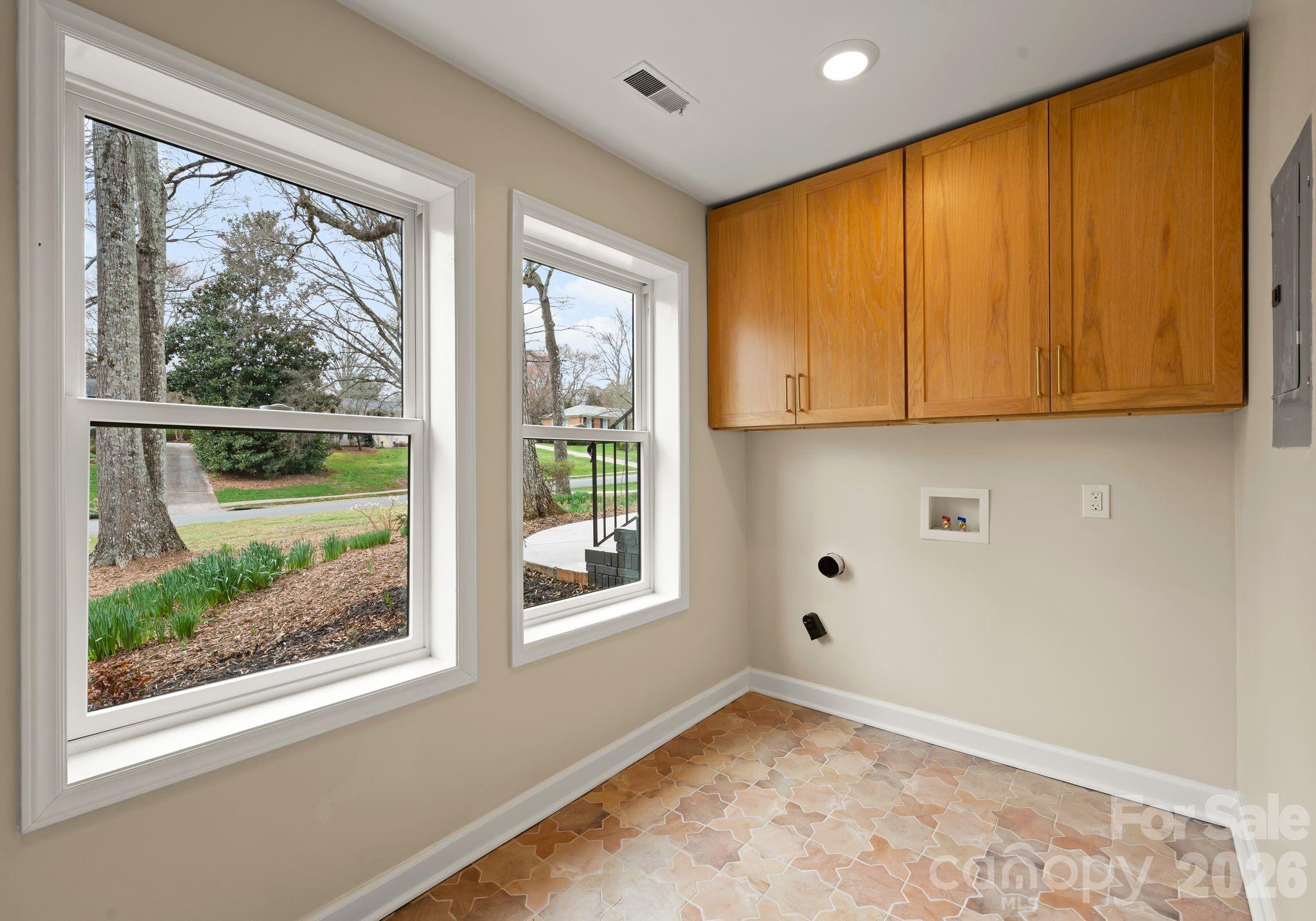 823 Wingrave Drive Charlotte NC 28270