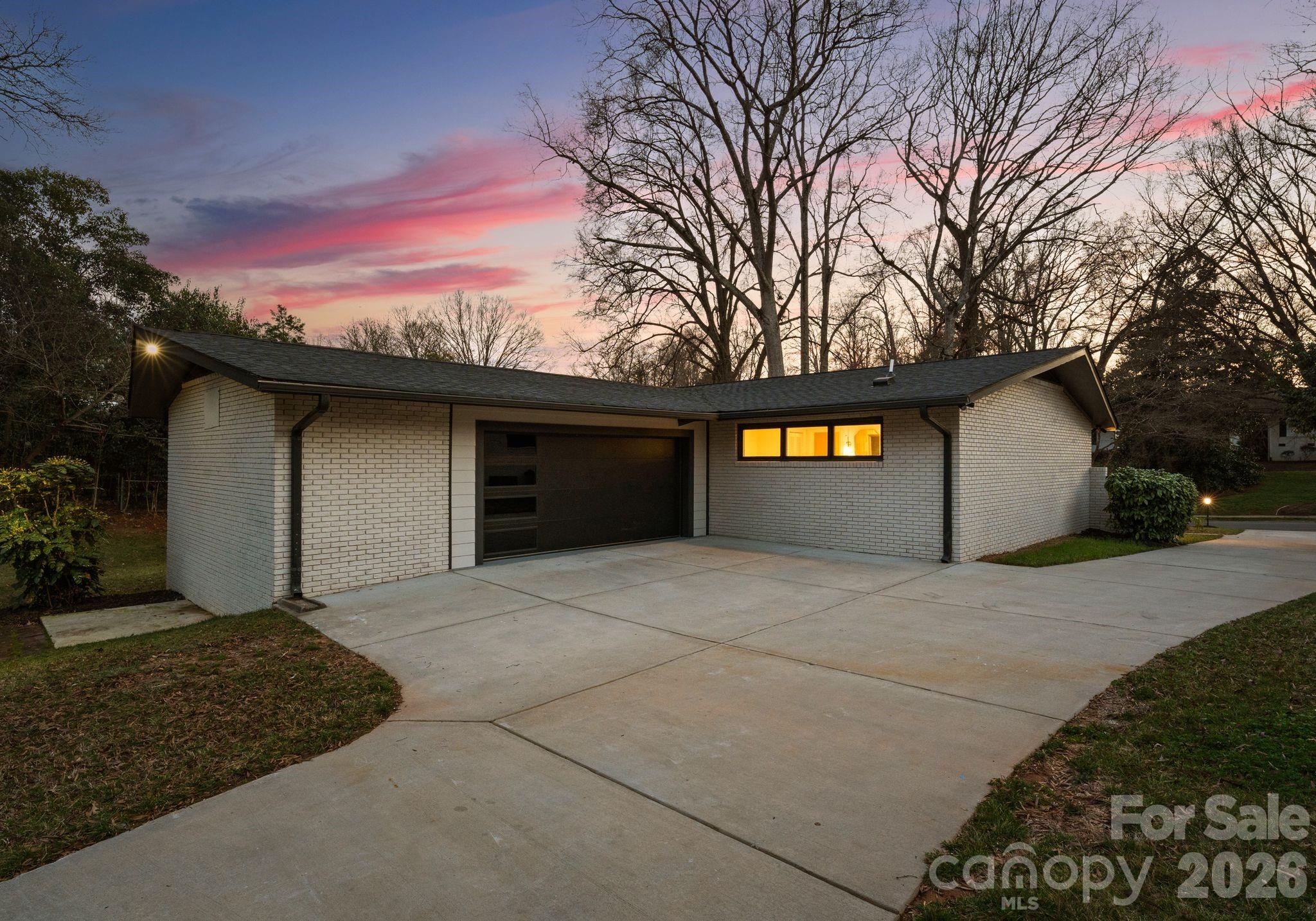 823 Wingrave Drive Charlotte NC 28270