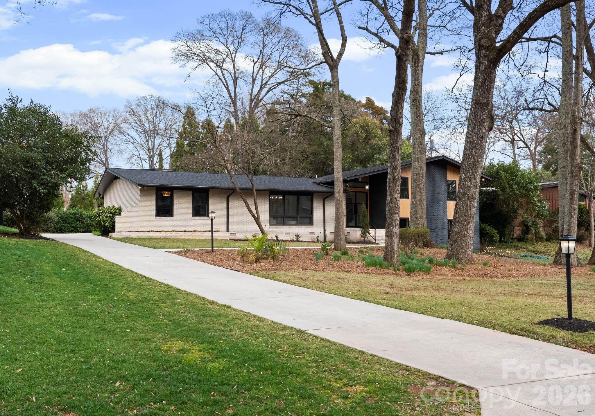 823 Wingrave Drive Charlotte NC 28270