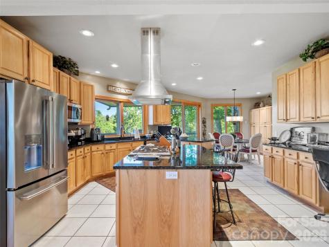 350 Ball Camp Road Burnsville NC 28714