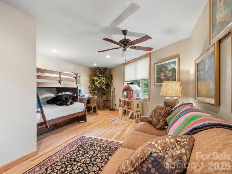 350 Ball Camp Road Burnsville NC 28714