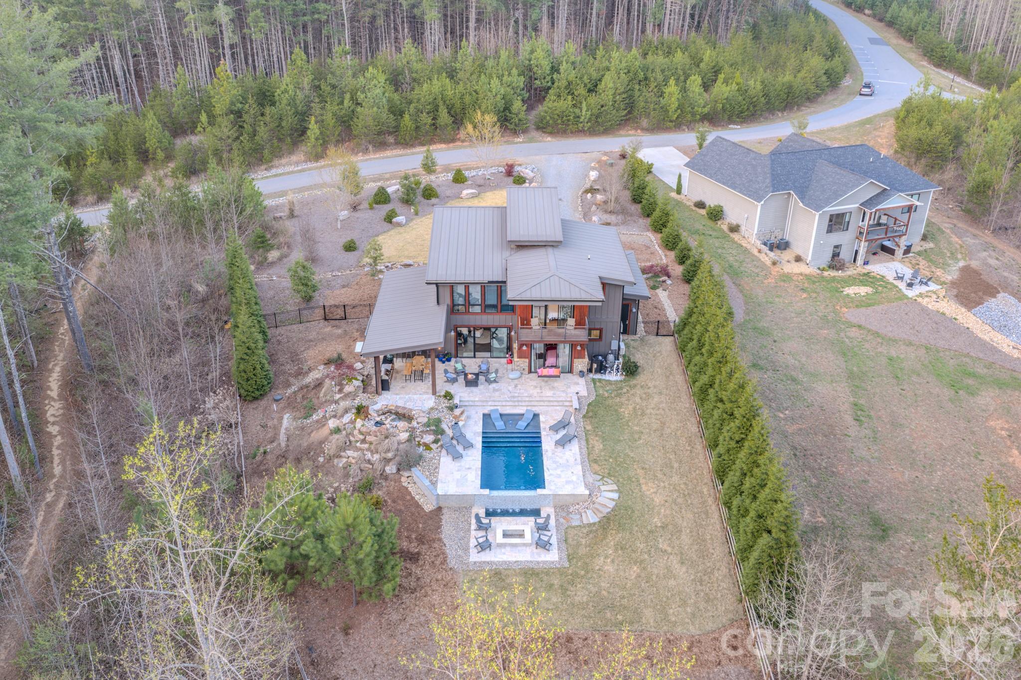 2063 W Bluewater Drive Morganton NC 28655