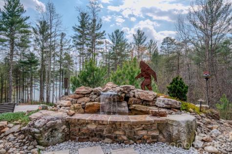 2063 W Bluewater Drive Morganton NC 28655