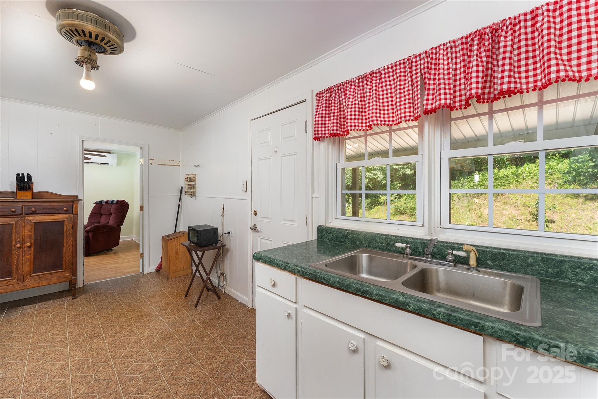 41 Crosscut Drive Marion NC 28752