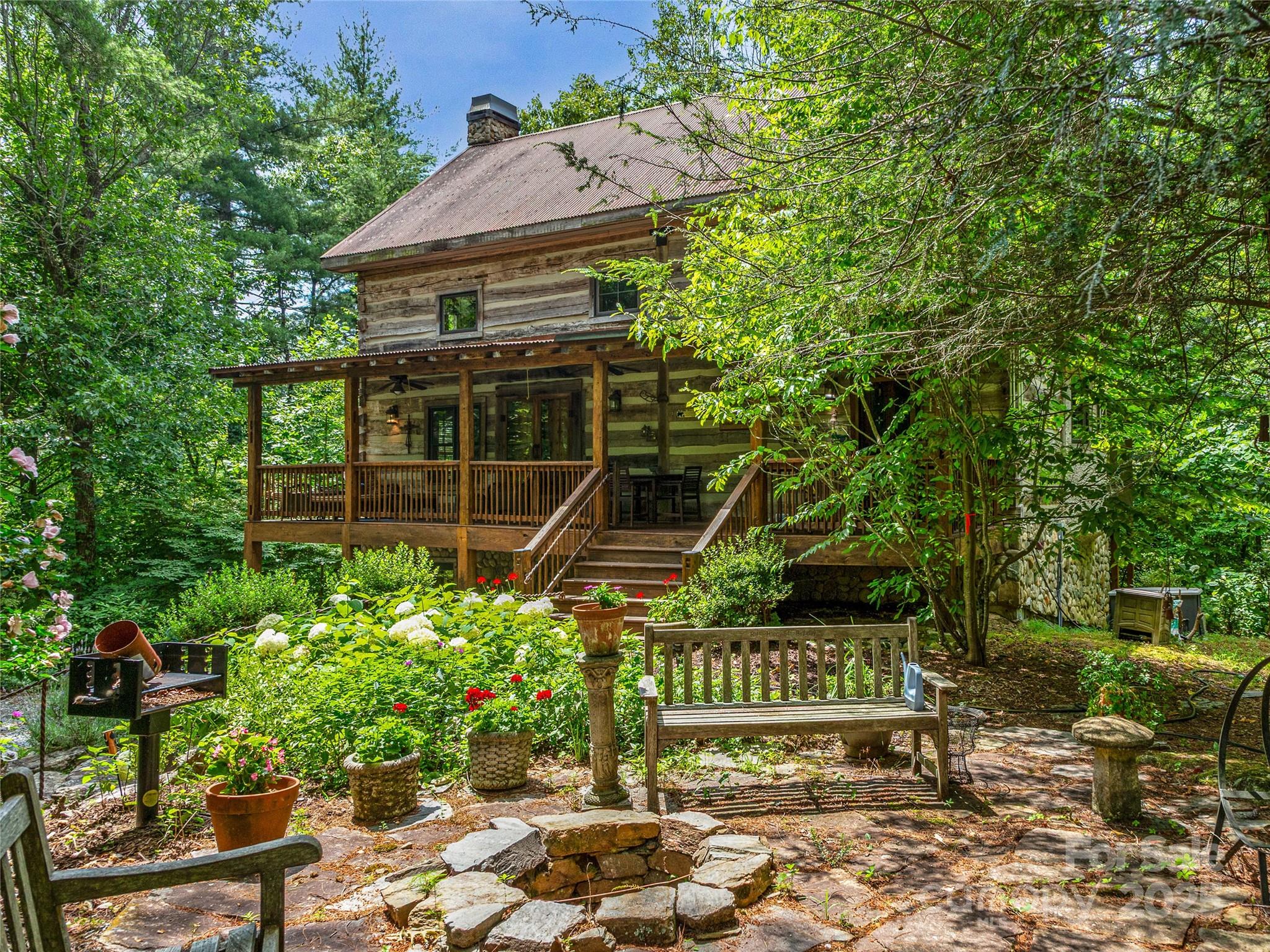 69 Dogwood Branch Lane Zirconia NC 28790