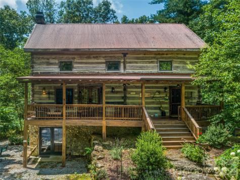 69 Dogwood Branch Lane Zirconia NC 28790
