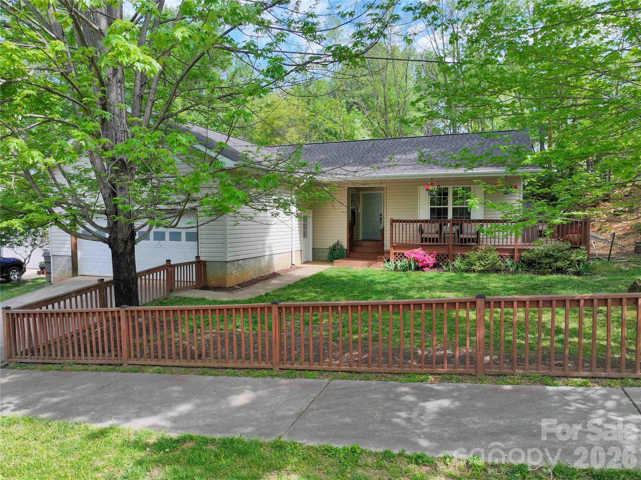 1 Mosers Place Candler NC 28715